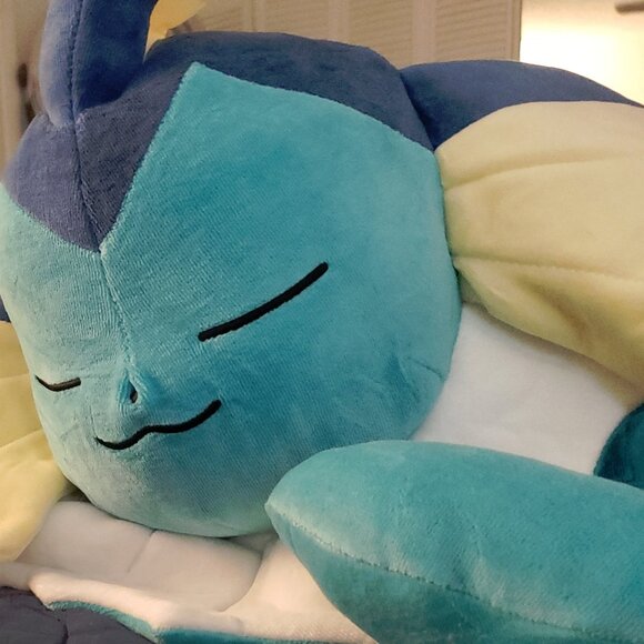 Pokemon Center Vaporeon Sleeper Plush Eeveelutions Plush Rare Authentic - Picture 3 of 4
